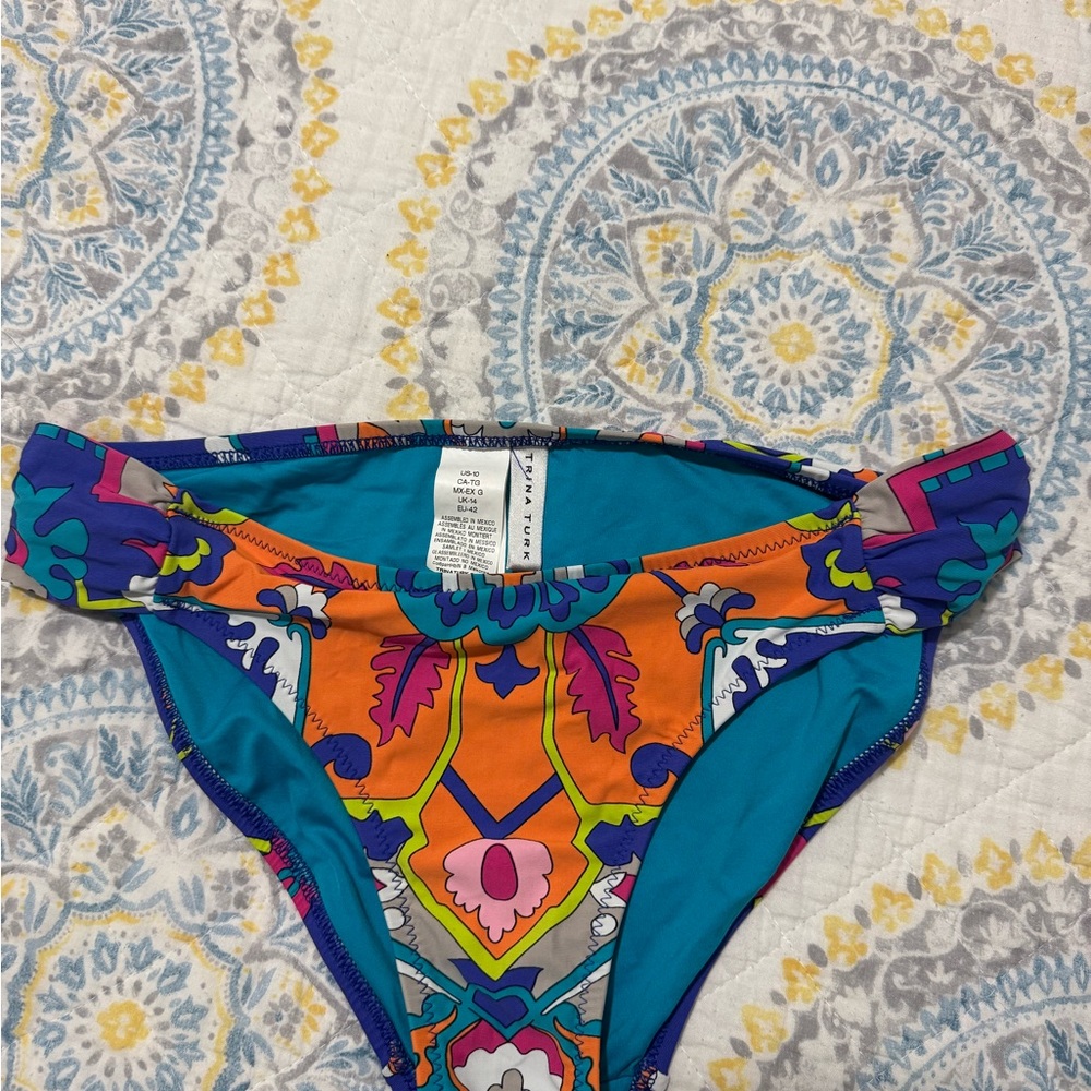 Colorful Patterned Bikini Set - Picture 3 of 4